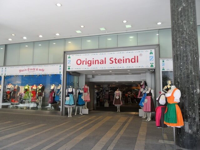 Tradicionális bajor öltözetek boltja - Drindl és Lederhose